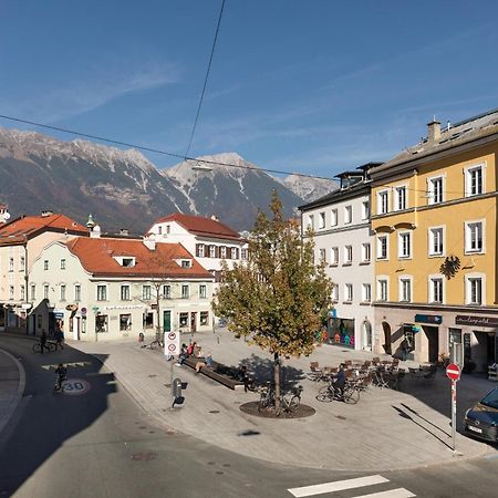 Riesiges Zentrales Apartment Mit Parkplatz インスブルック エクステリア 写真